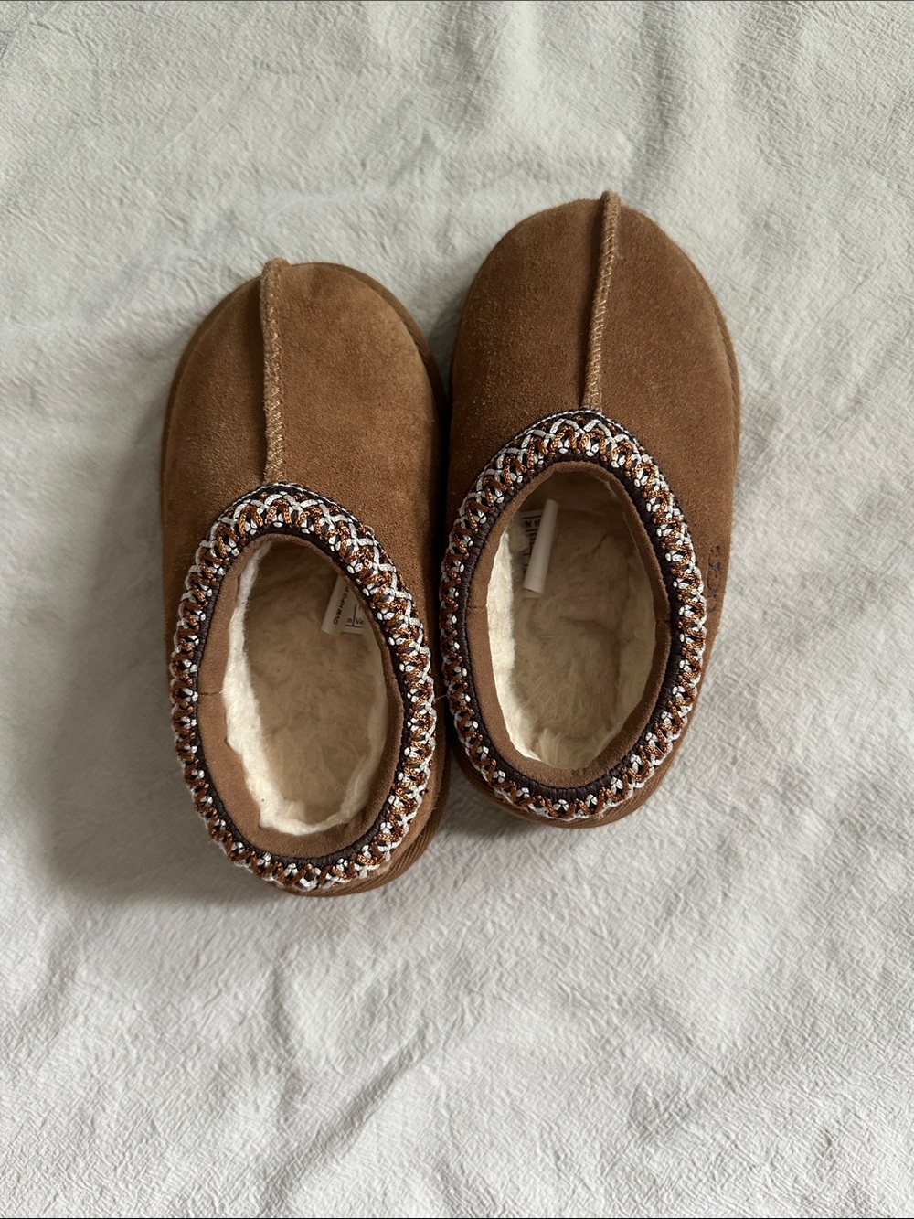 NWOB Toddler Tasman Slippers in Chestnut